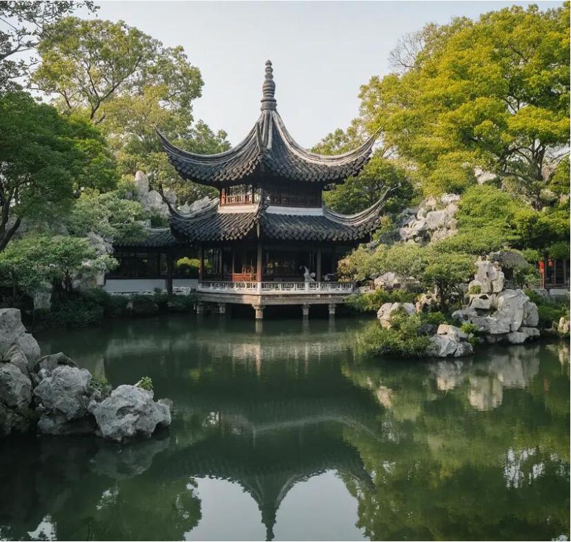 乌鲁木齐平庸餐饮有限公司